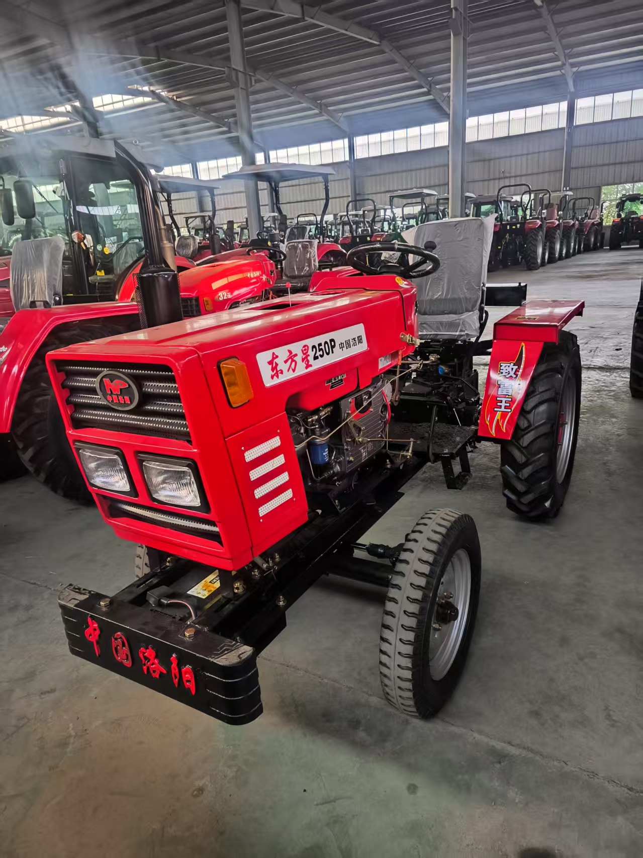 25HP Mini Tractor 4x4 Farm Mac - огляд і ціна Tractor Backhoe