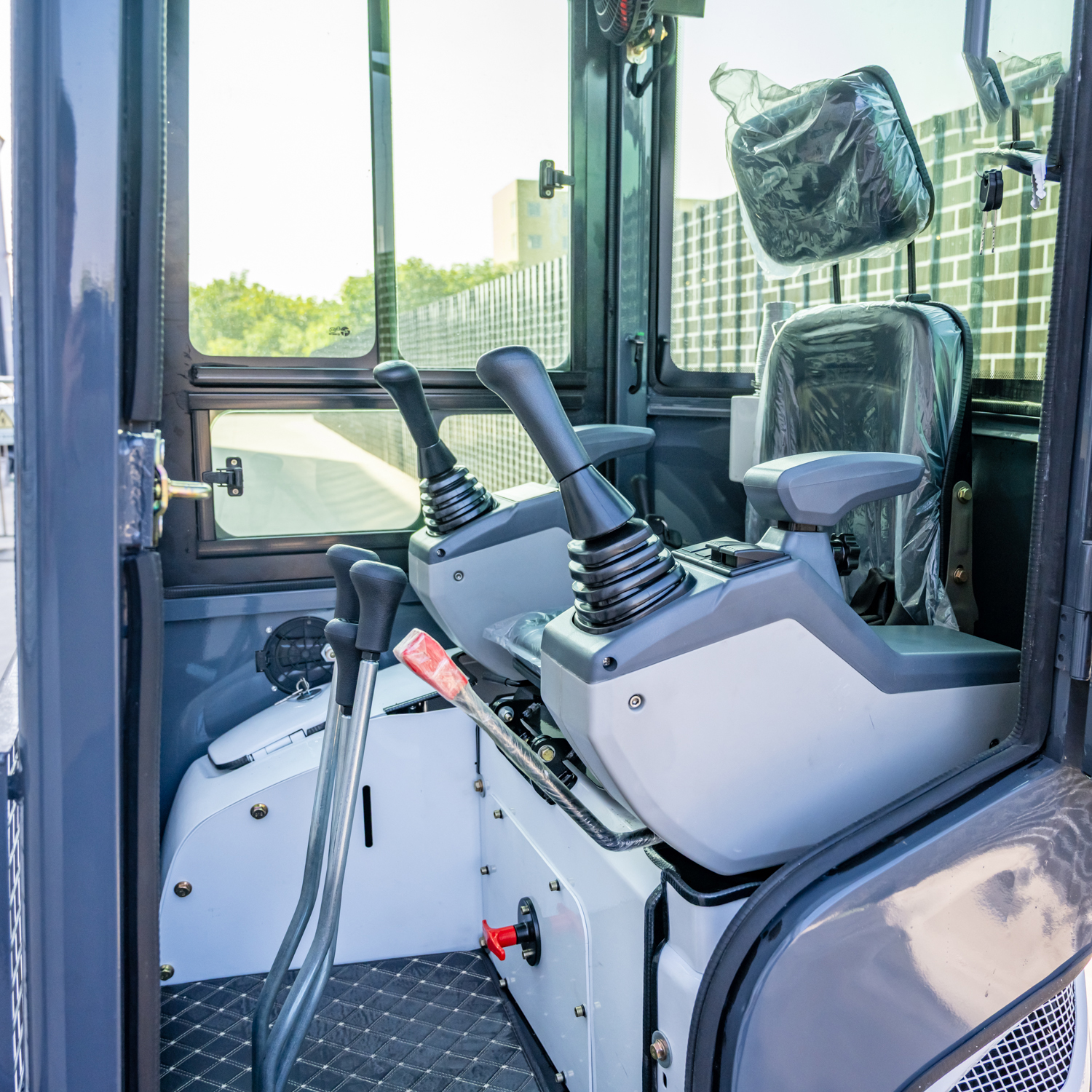 Mini Excavator 1.5Tons Pilot C - огляд і ціна Tractor Backhoe