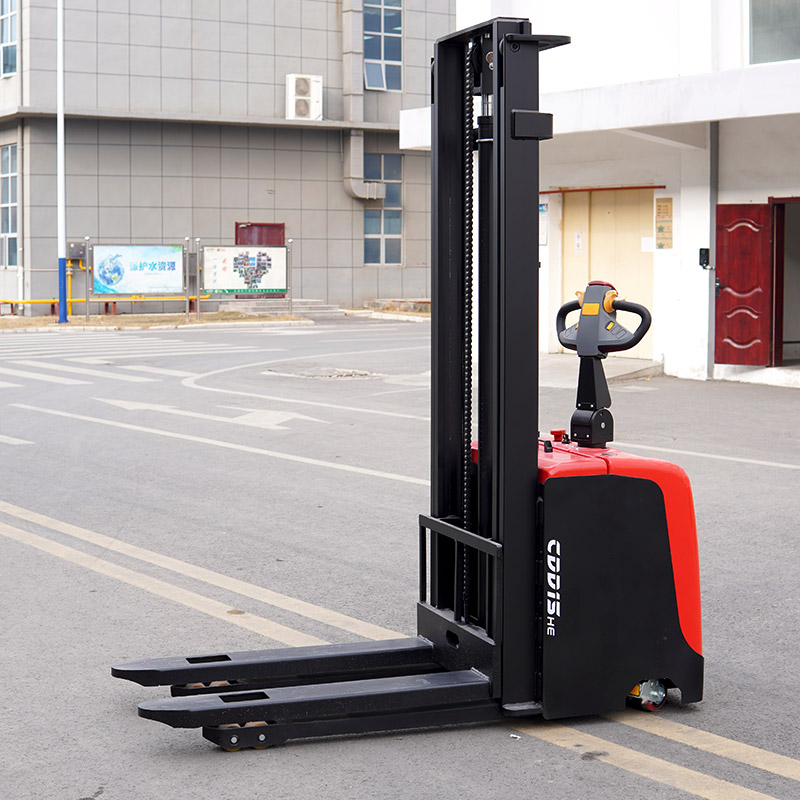 Compact Semi Electric Stacker  - огляд і ціна Electric Forklift