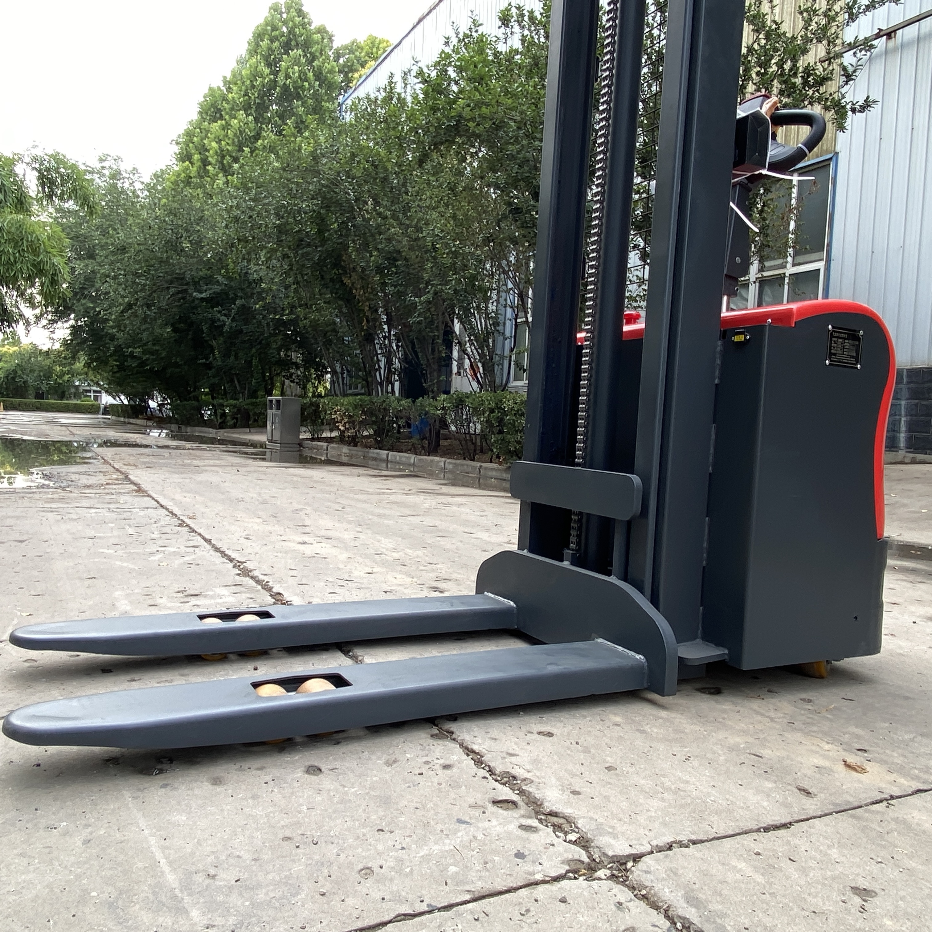 Electric Lifting 1500kg Self L - огляд і ціна Electric Forklift