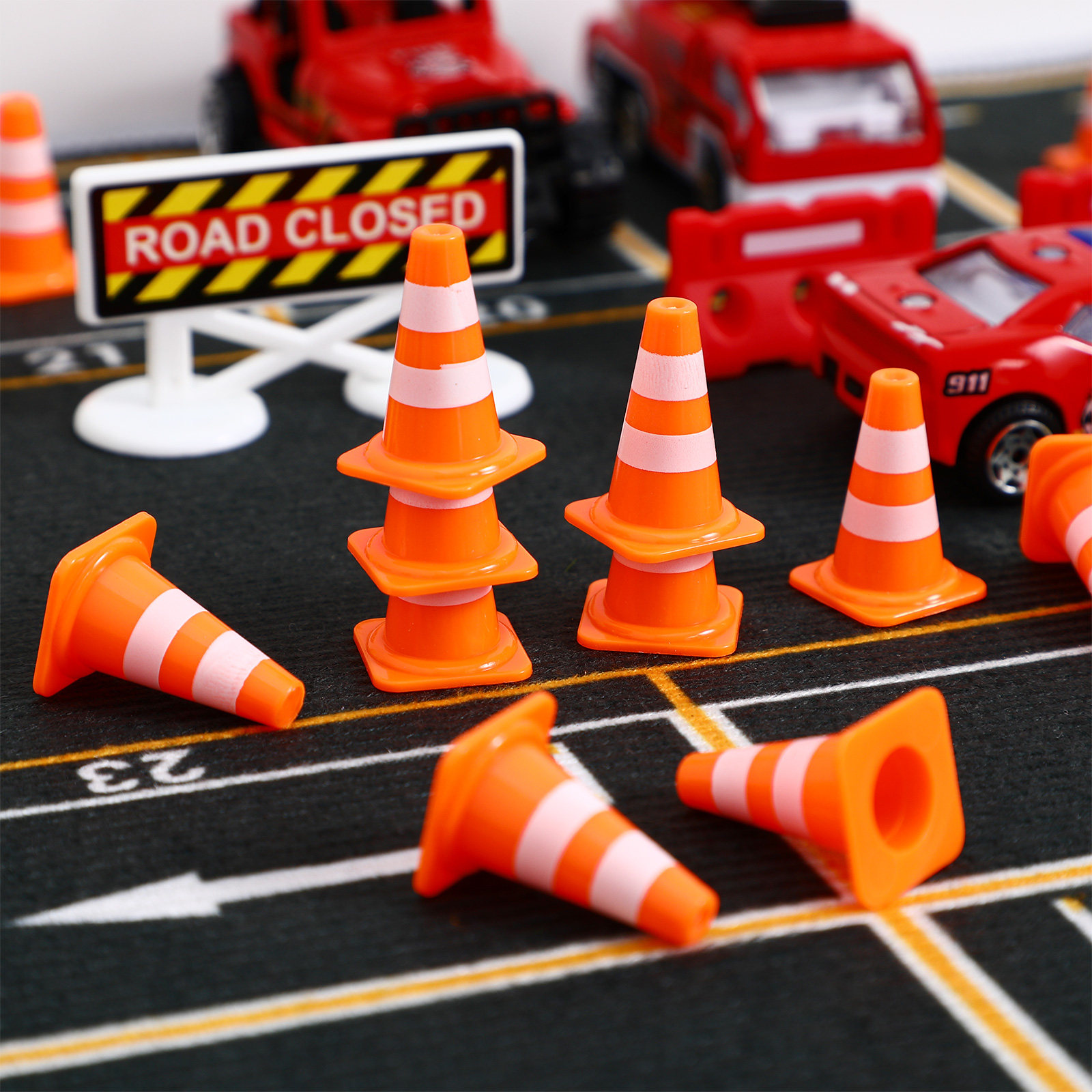 50Pcs Mini Traffic Cones Traff - огляд і ціна Road Traffic Cone
